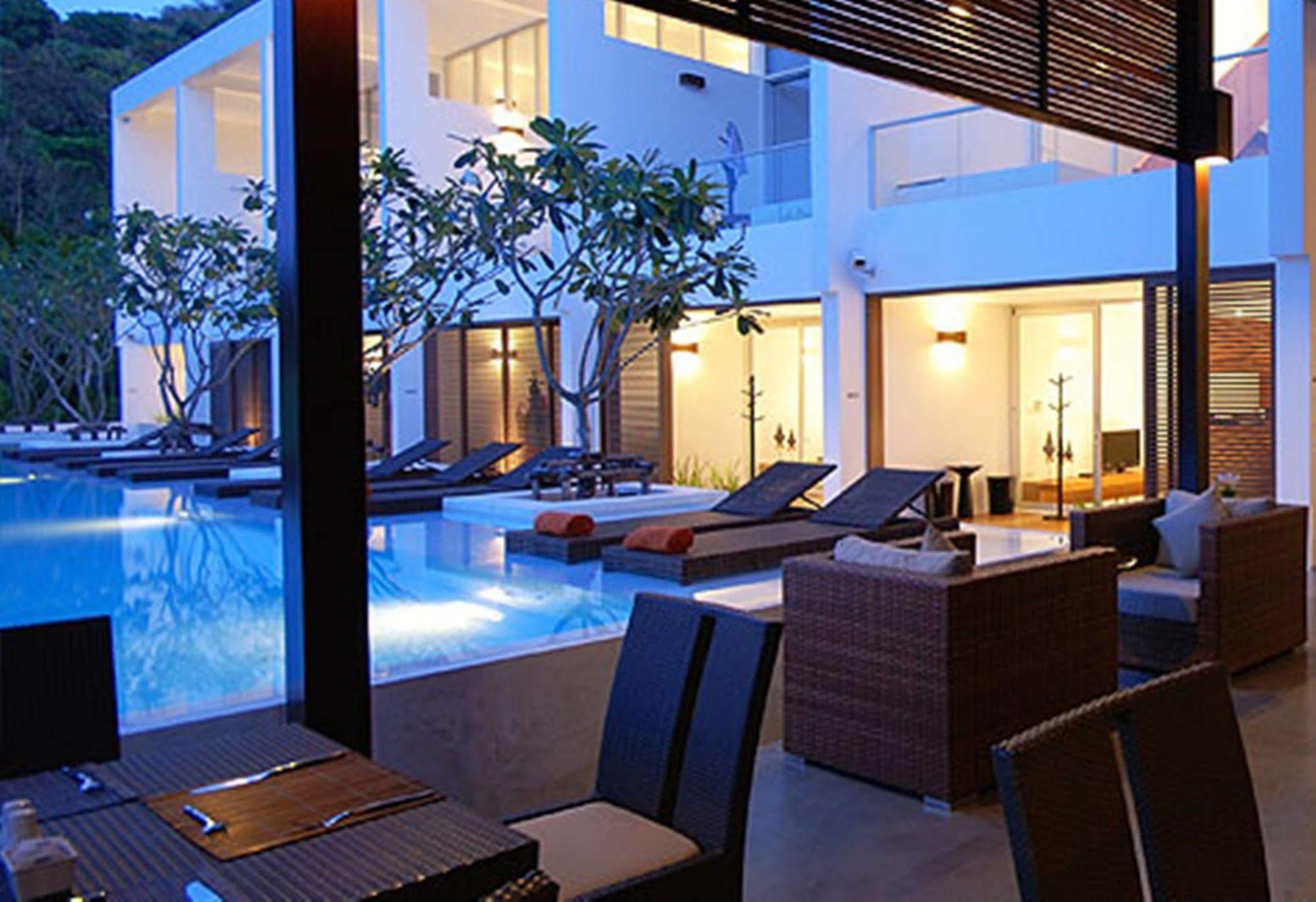 Отель The Quarter Phuket Сурин-Бич Экстерьер фото